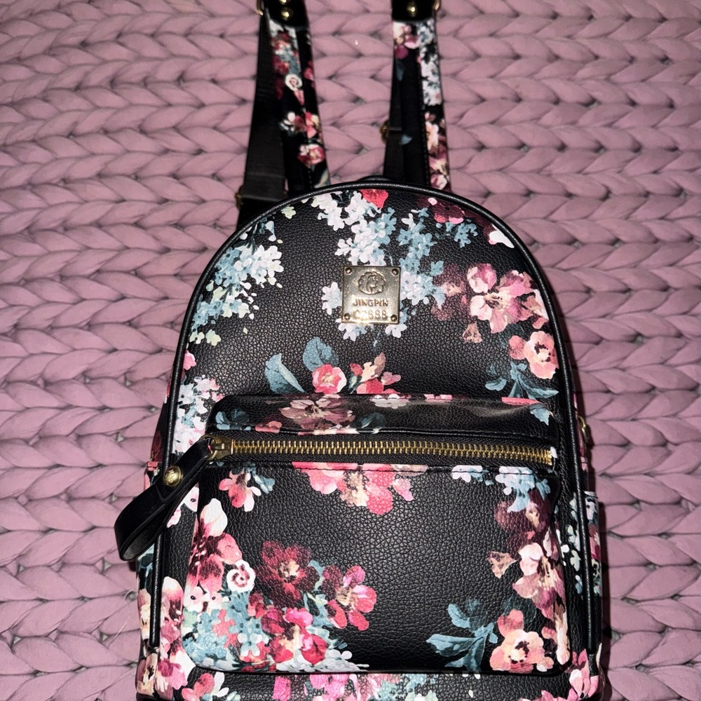 Black Floral Women's Backpack